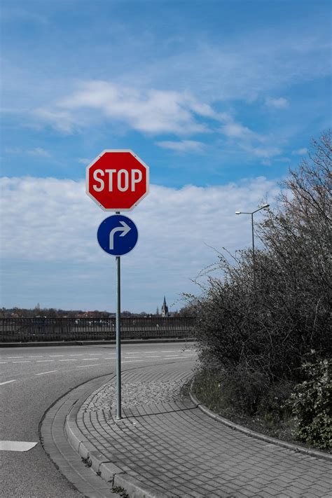 an welchen stellen ohne vorfahrtregelnde verkehrszeichen